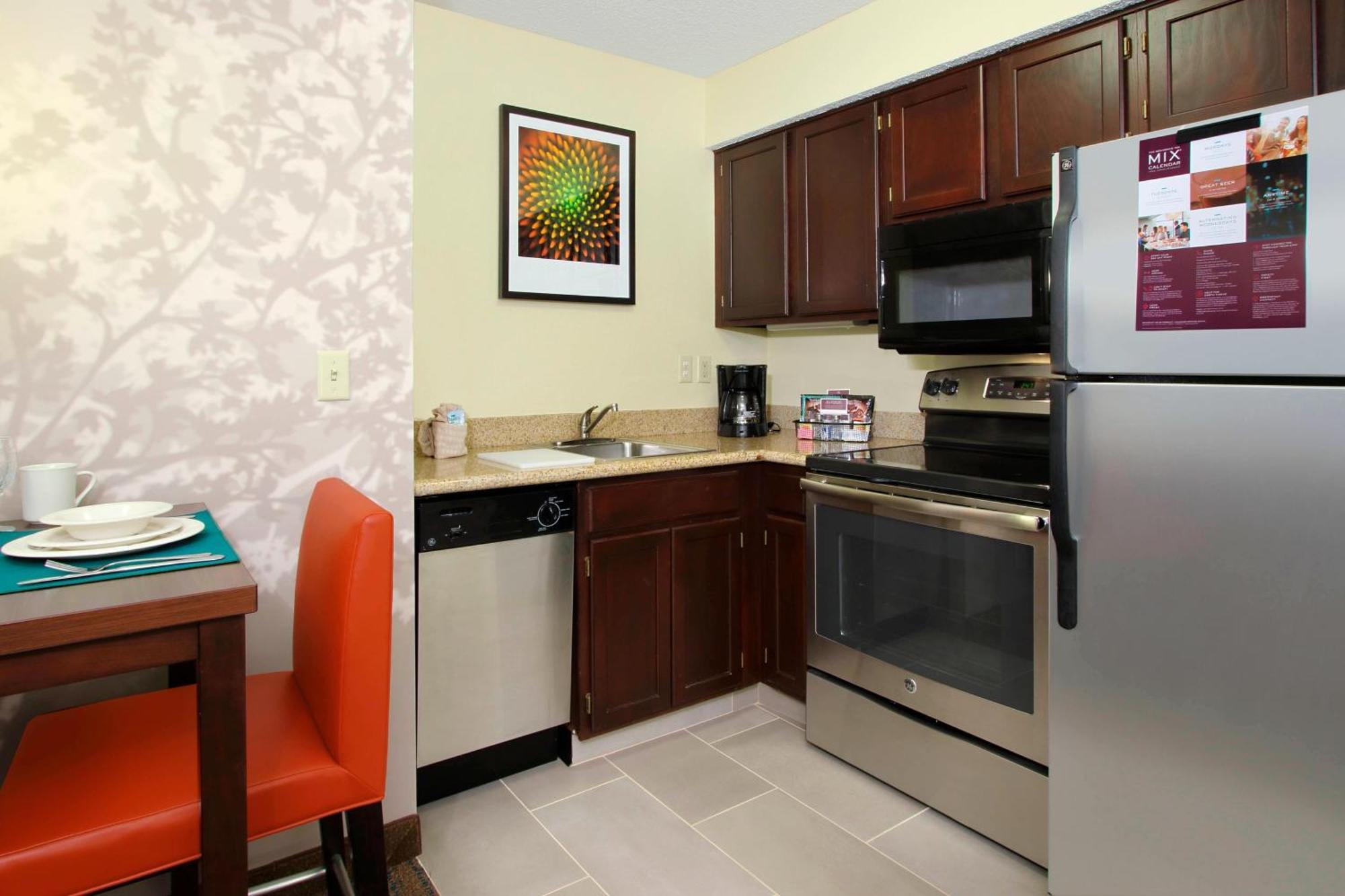 Residence Inn Colorado Springs South Экстерьер фото